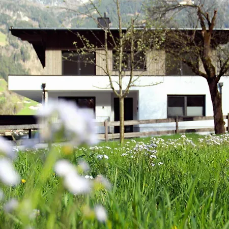 아파트 Bleibe - Im Zillertal